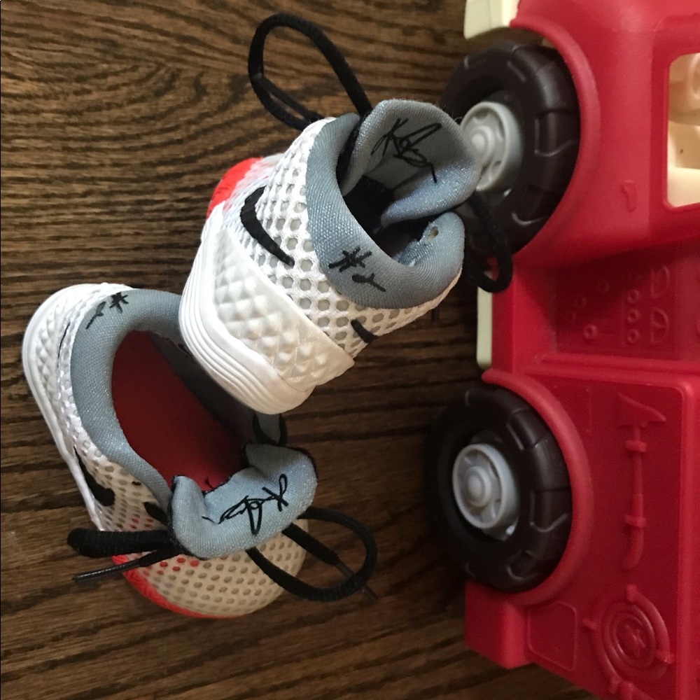 Toddler Kyrie